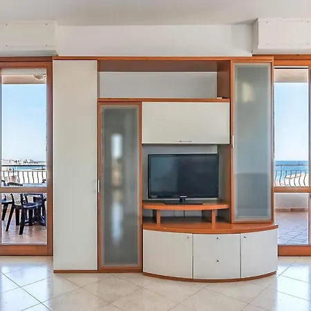 2 Bedroom Gorgeous In アパート *