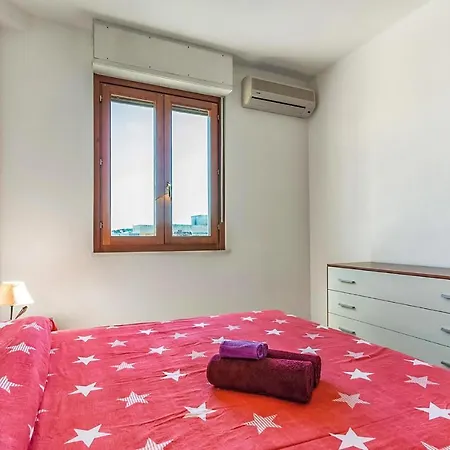 2 Bedroom Gorgeous In アパート *