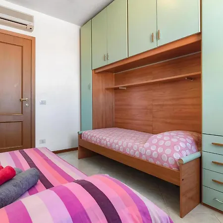 2 Bedroom Gorgeous In *